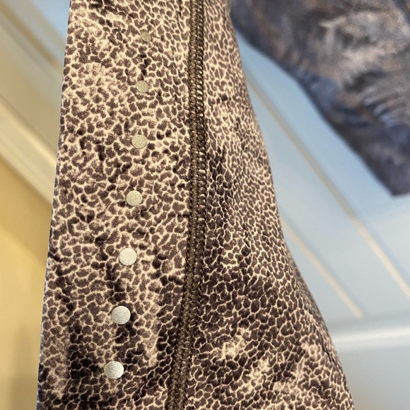 Lululemon Fast and Free Capri - Picture 2 of 4